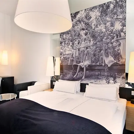 Sir Savigny Hotel, Part Of Sircle Collection Hotell