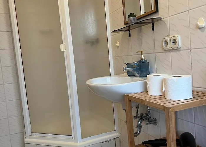 Light-flooded 2-room With Balcony Apartment